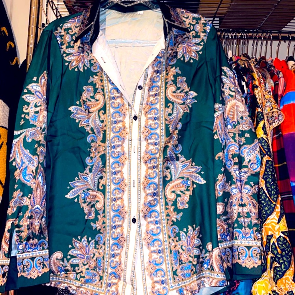 New without tag. Wrinkles are because it just came out of package. Runs small